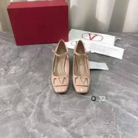 Picture of Valentino Shoes _SKUValentinosz35-406CMYY040920249
